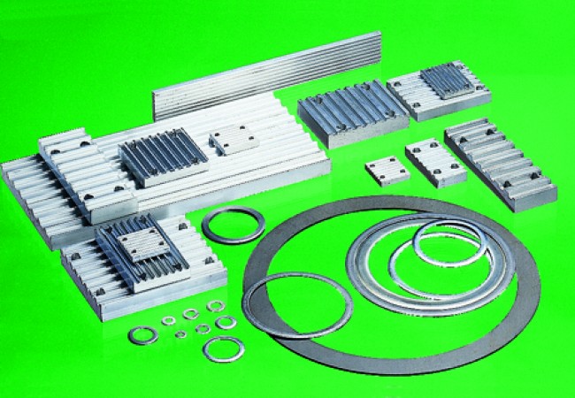 Clamping plates and flanges