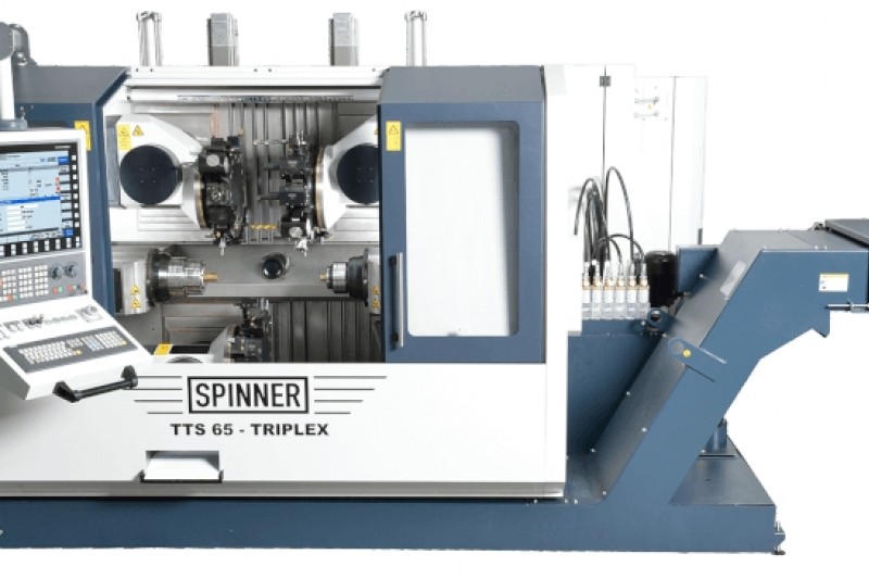 The Spinner TTS65-Triplex is a high-performance turning centre with three turrets working simultaneously